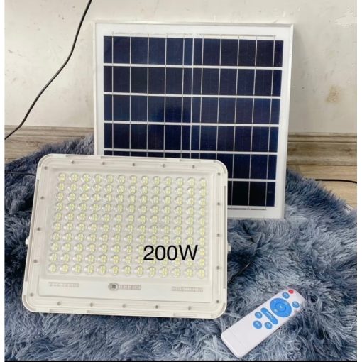 Đèn Pha Năng Nượng Mặt Trời Mắt Ngọc 100w 200w 300w